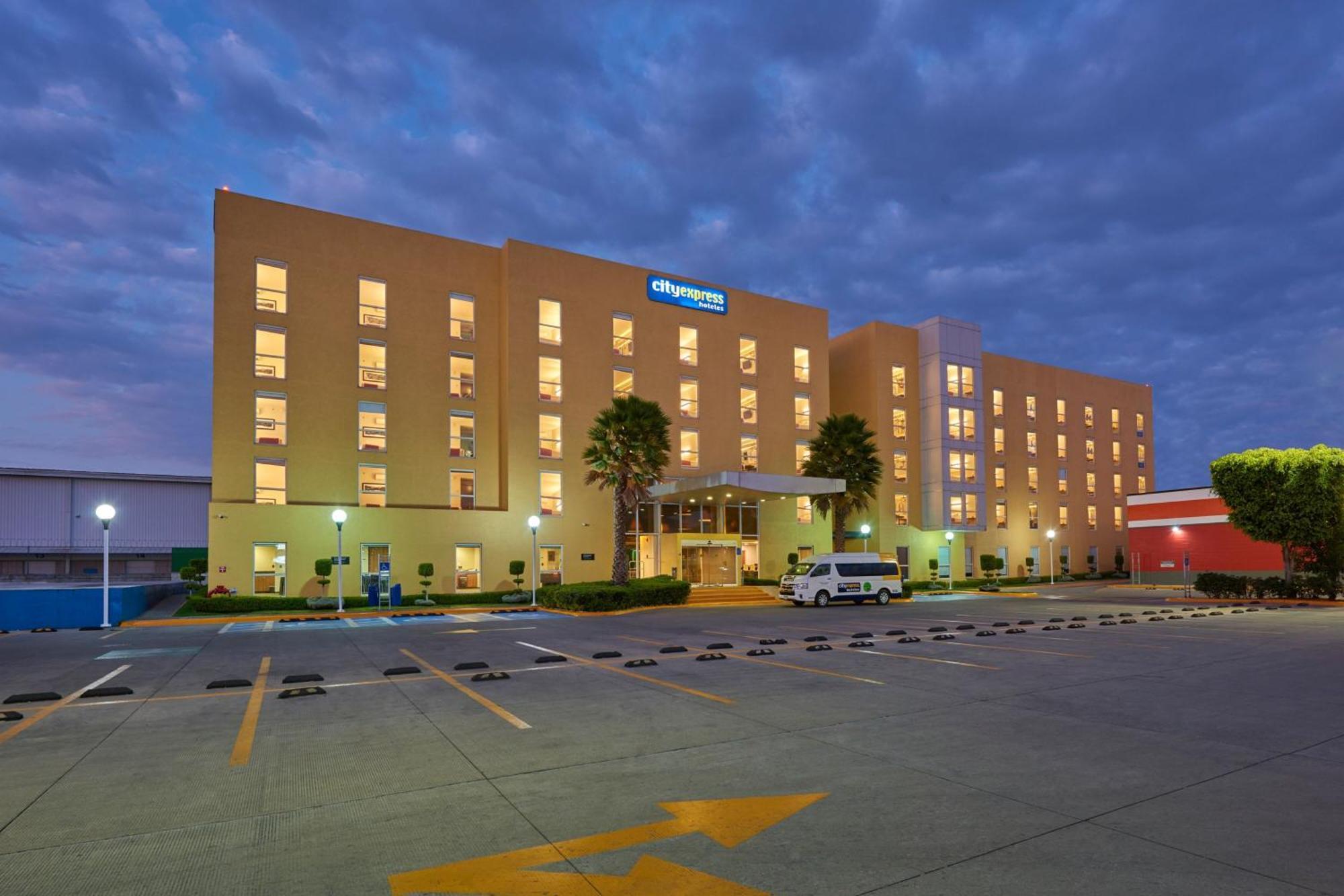 City Express By Marriott Ciudad De Mexico Plaza Central Exterior foto